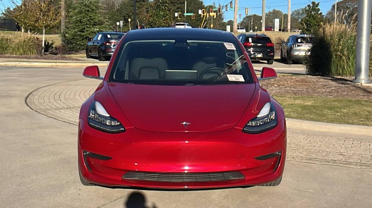 2018 Tesla Model 3 5YJ3E1EA7JF060625