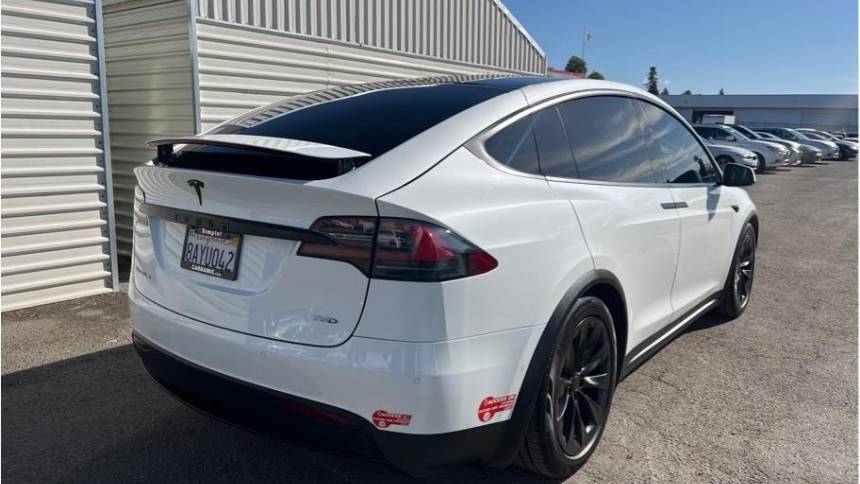 2017 Tesla Model X 5YJXCAE27HF066919