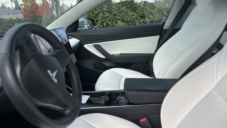 2019 Tesla Model 3 5YJ3E1EB6KF390606