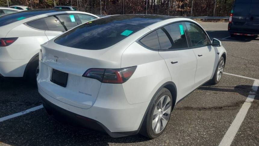 2021 Tesla Model Y 5YJYGAEE6MF180505