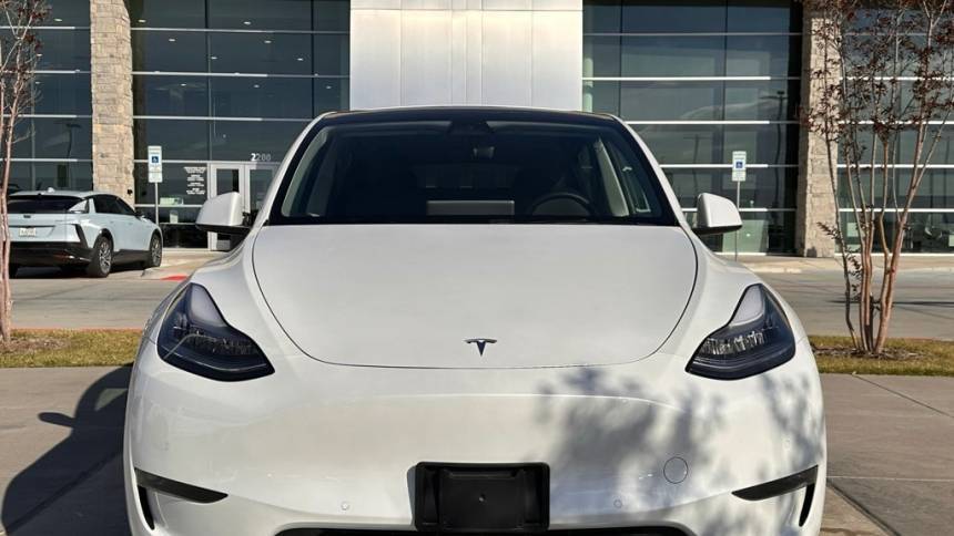 2021 Tesla Model Y 5YJYGDEE7MF066448