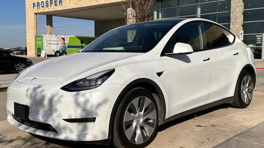 2021 Tesla Model Y 5YJYGDEE7MF066448