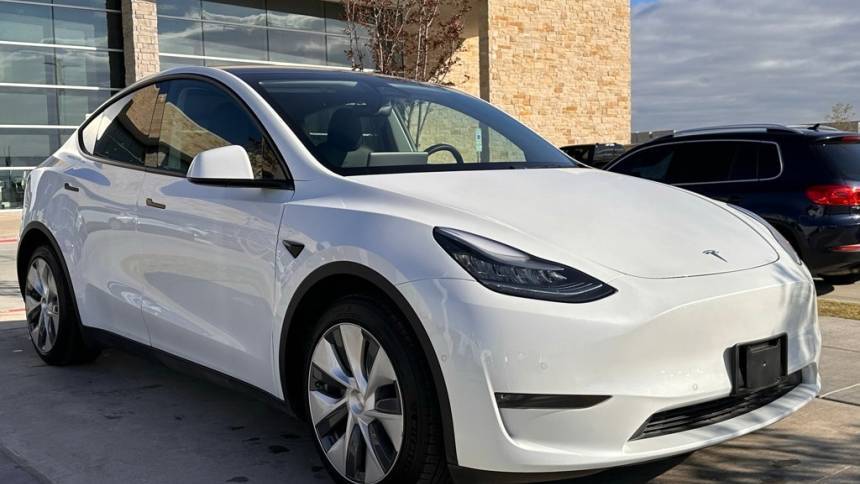 2021 Tesla Model Y 5YJYGDEE7MF066448