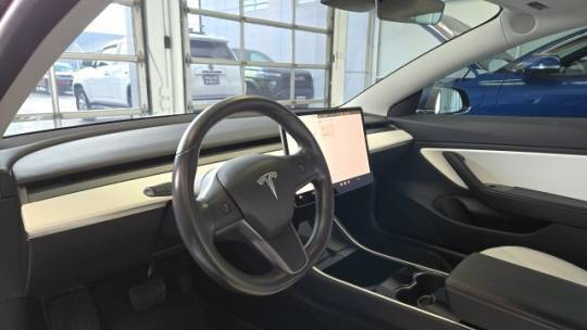 2019 Tesla Model 3 5YJ3E1EA3KF301811