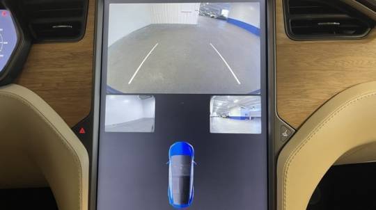 2018 Tesla Model X 5YJXCDE24JF141549