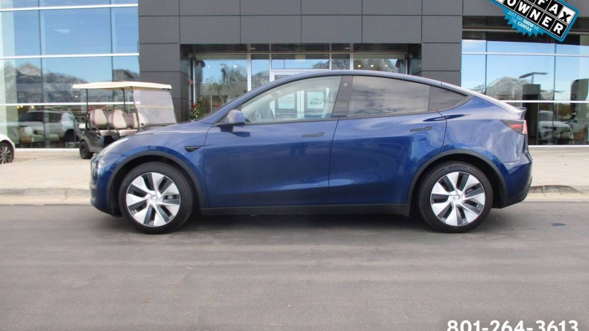 2021 Tesla Model Y 5YJYGDEE6MF088618