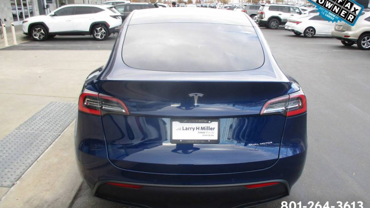 2021 Tesla Model Y 5YJYGDEE6MF088618