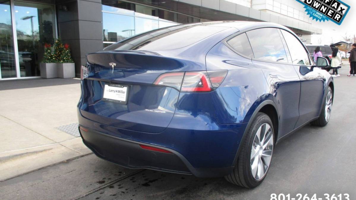 2021 Tesla Model Y 5YJYGDEE6MF088618