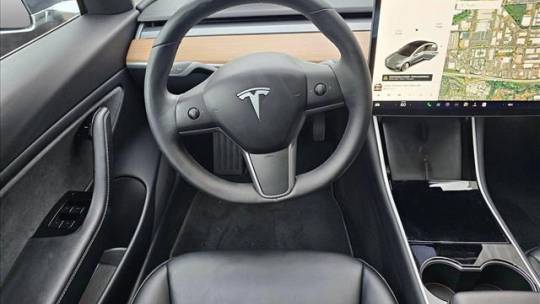 2019 Tesla Model 3 5YJ3E1EB9KF529952