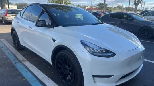 2021 Tesla Model Y 5YJYGDEE0MF175706