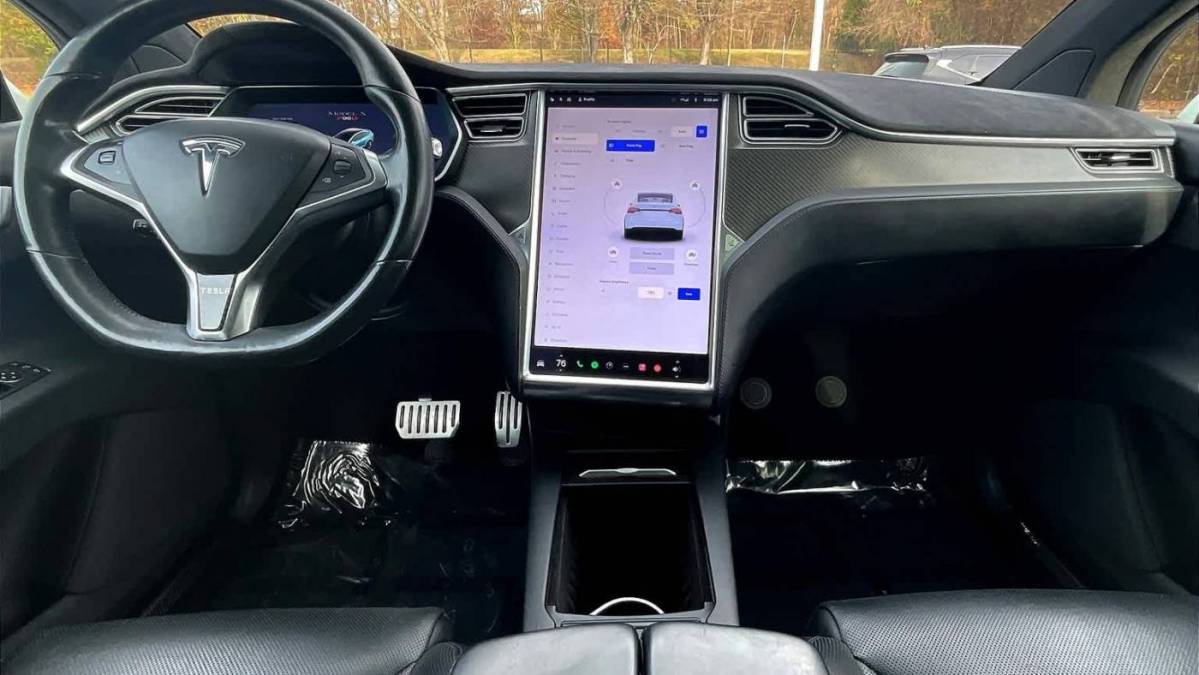 2016 Tesla Model X 5YJXCBE45GF028739