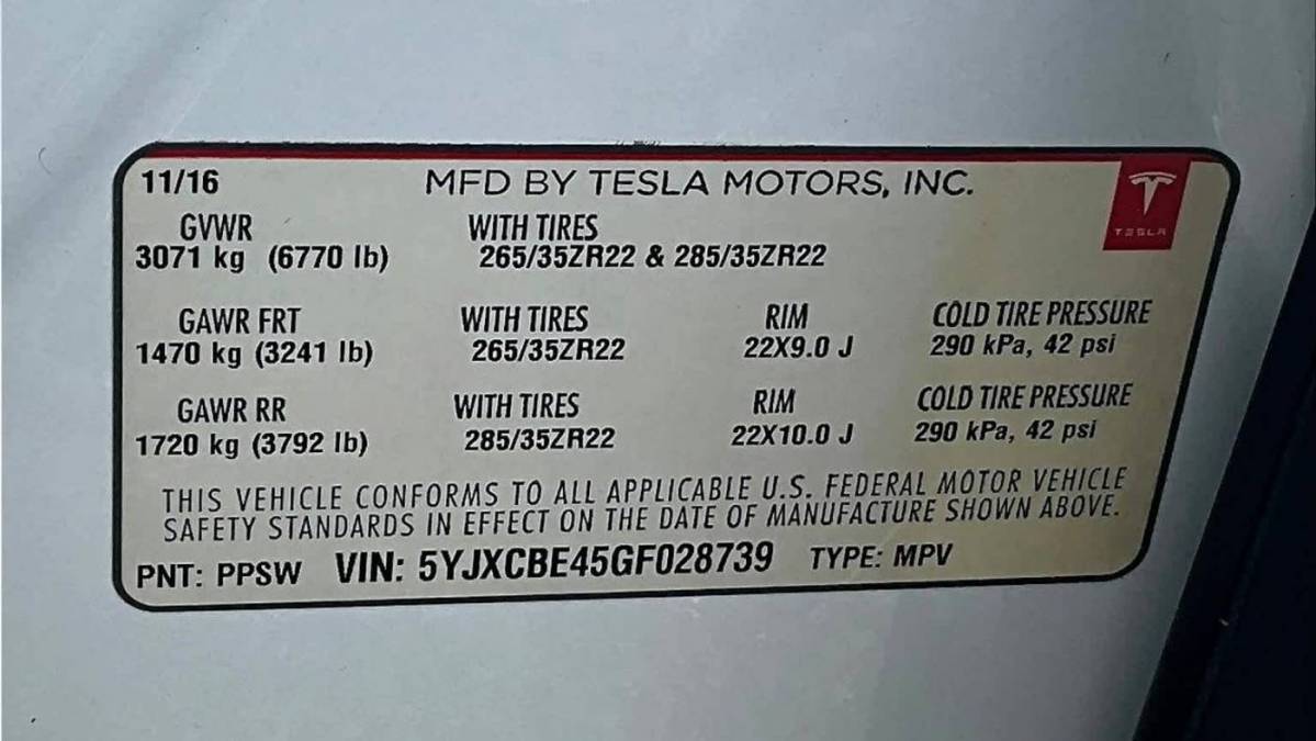 2016 Tesla Model X 5YJXCBE45GF028739