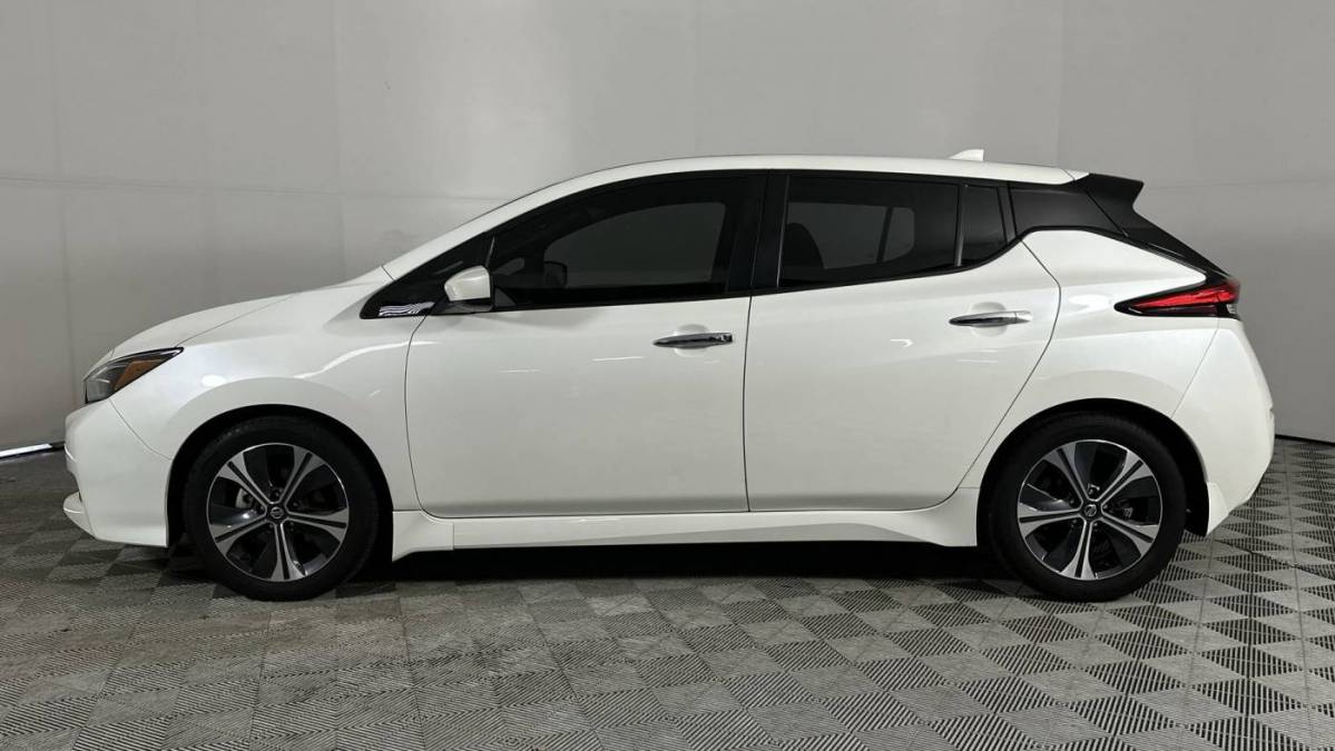 2022 Nissan LEAF 1N4AZ1CV2NC562288