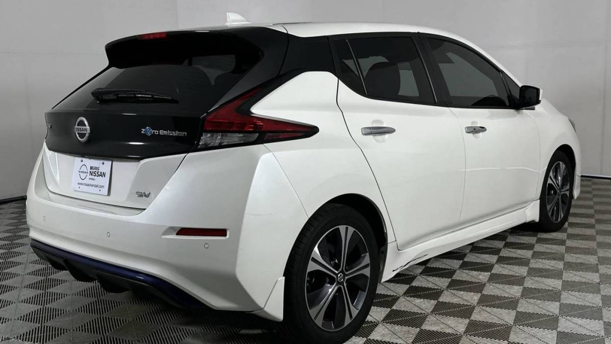 2022 Nissan LEAF 1N4AZ1CV2NC562288