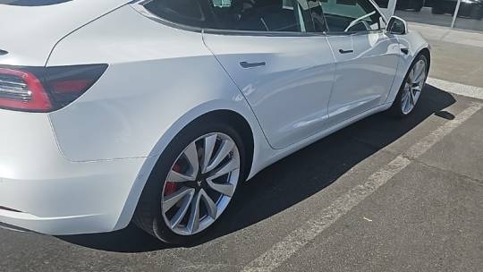 2018 Tesla Model 3 5YJ3E1EB0JF106580