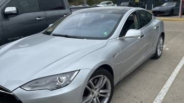 2015 Tesla Model S 5YJSA1S19FFP78762