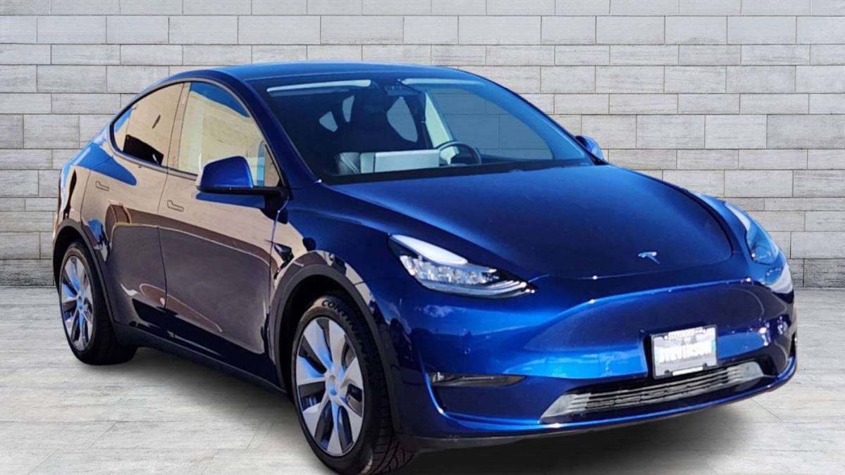 2021 Tesla Model Y 5YJYGDEE5MF069008