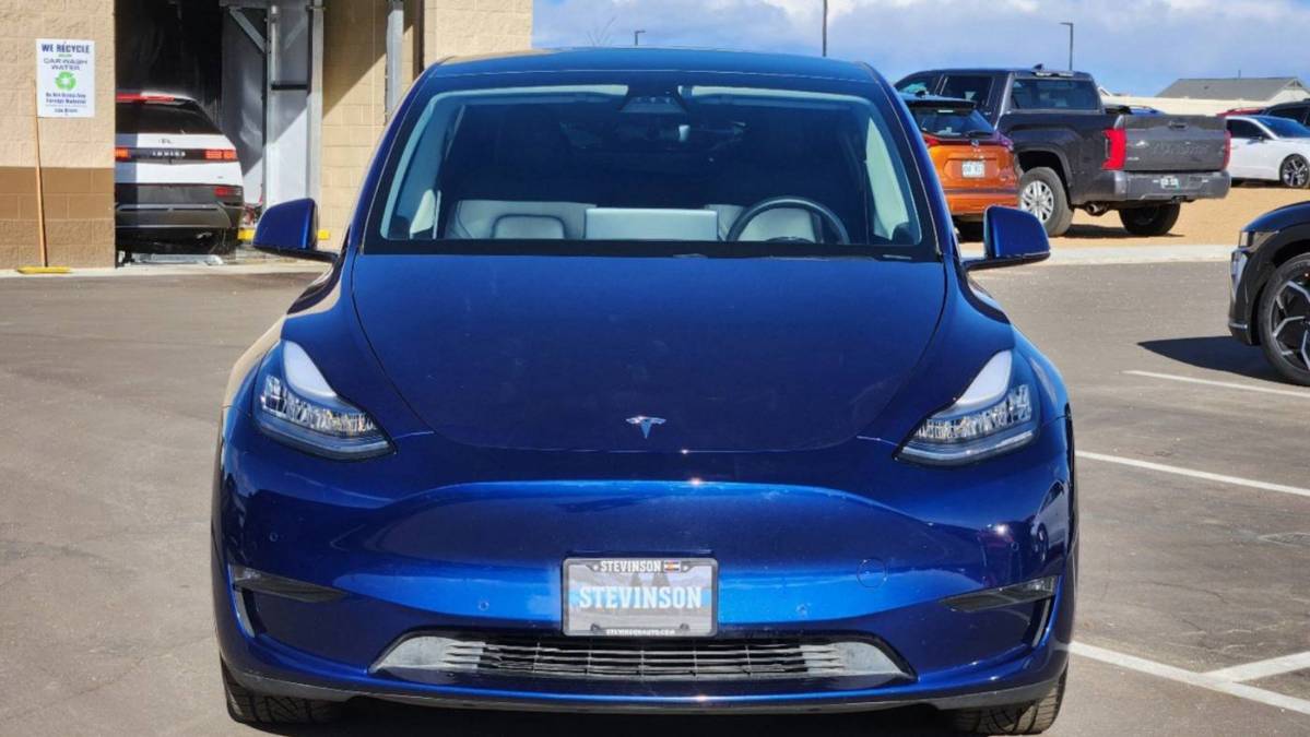 2021 Tesla Model Y 5YJYGDEE5MF069008