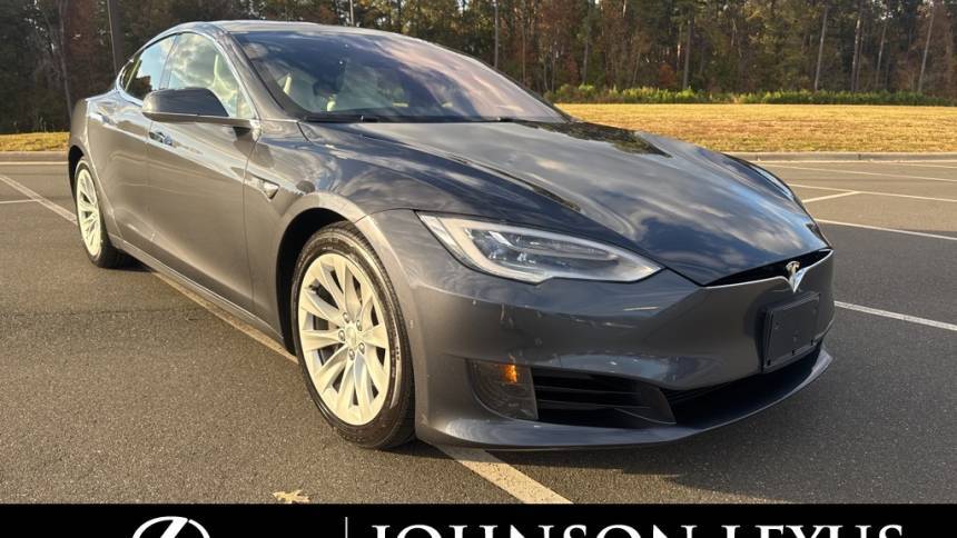 2017 Tesla Model S 5YJSA1E23HF204990