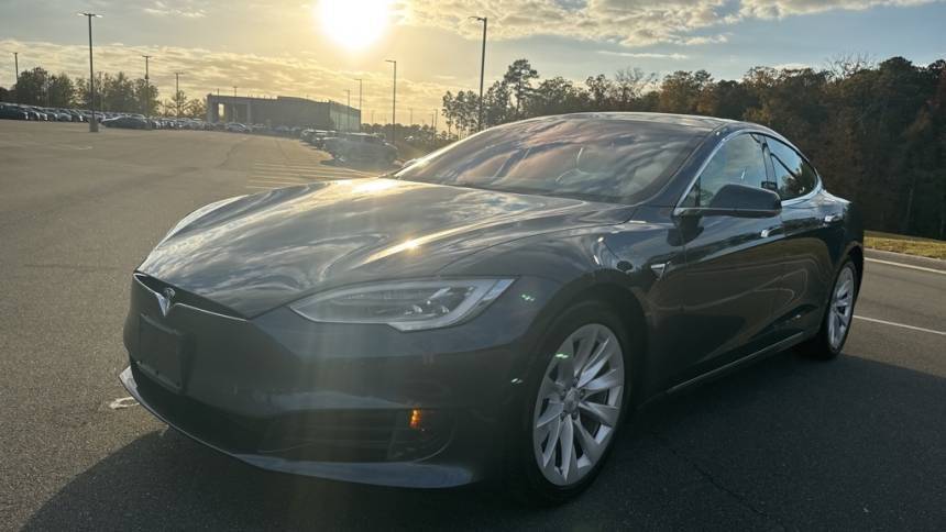 2017 Tesla Model S 5YJSA1E23HF204990