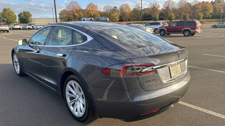 2017 Tesla Model S 5YJSA1E23HF204990