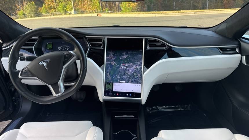 2017 Tesla Model S 5YJSA1E23HF204990