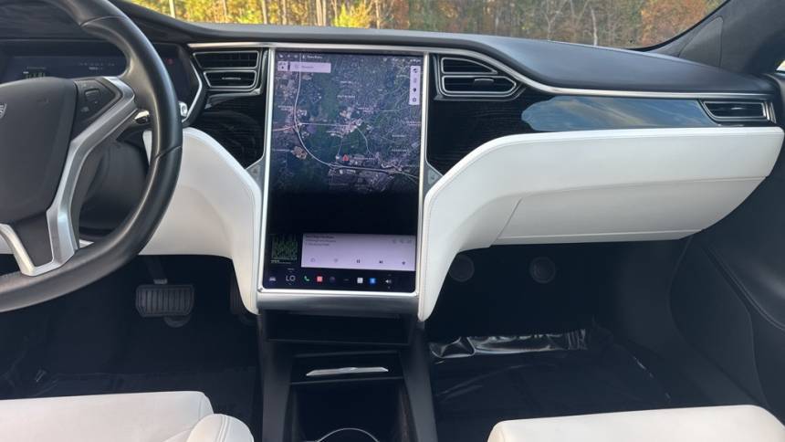 2017 Tesla Model S 5YJSA1E23HF204990