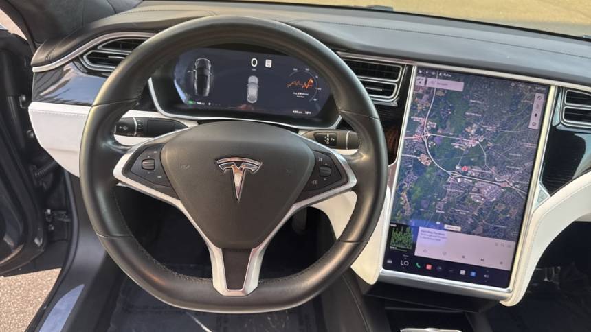 2017 Tesla Model S 5YJSA1E23HF204990