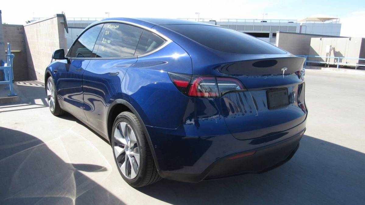 2020 Tesla Model Y 5YJYGDEE7LF057764