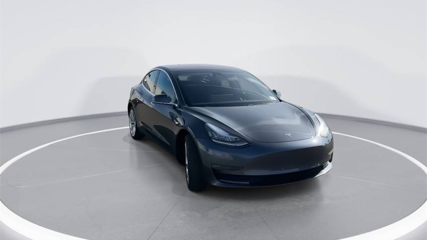 2019 Tesla Model 3 5YJ3E1EA9KF300923