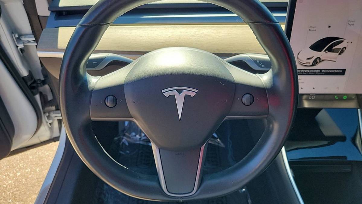 2019 Tesla Model 3 5YJ3E1EB4KF365171