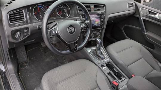 2019 Volkswagen e-Golf WVWKR7AU5KW911157