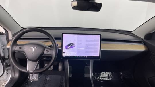 2019 Tesla Model 3 5YJ3E1EB3KF448249