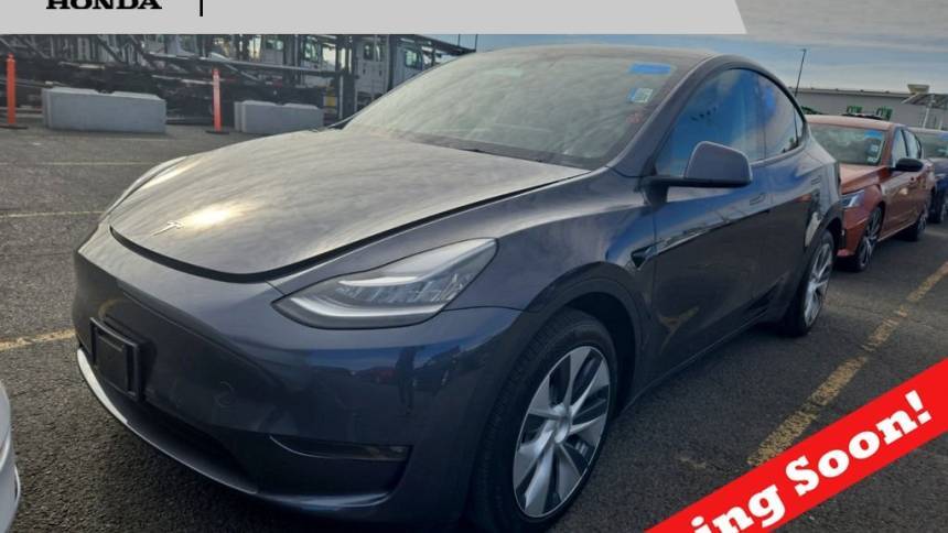 2021 Tesla Model Y 5YJYGAEE6MF285884