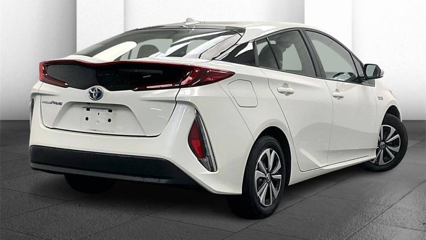 2017 Toyota Prius Prime JTDKARFP9H3006890