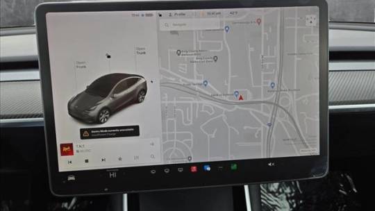 2021 Tesla Model Y 5YJYGDEEXMF093921