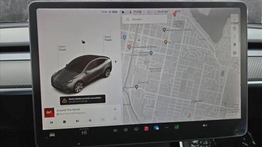 2021 Tesla Model Y 5YJYGDEEXMF093921