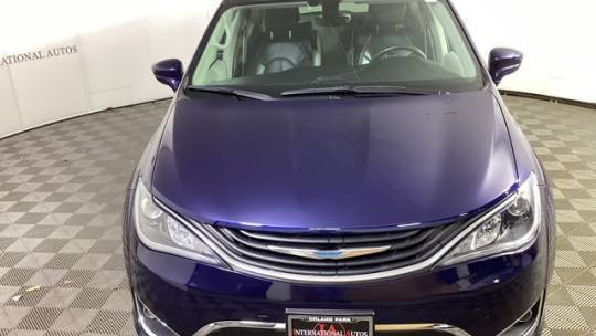 2018 Chrysler Pacifica Hybrid 2C4RC1L73JR183754