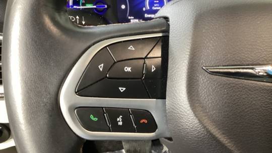 2018 Chrysler Pacifica Hybrid 2C4RC1L73JR183754