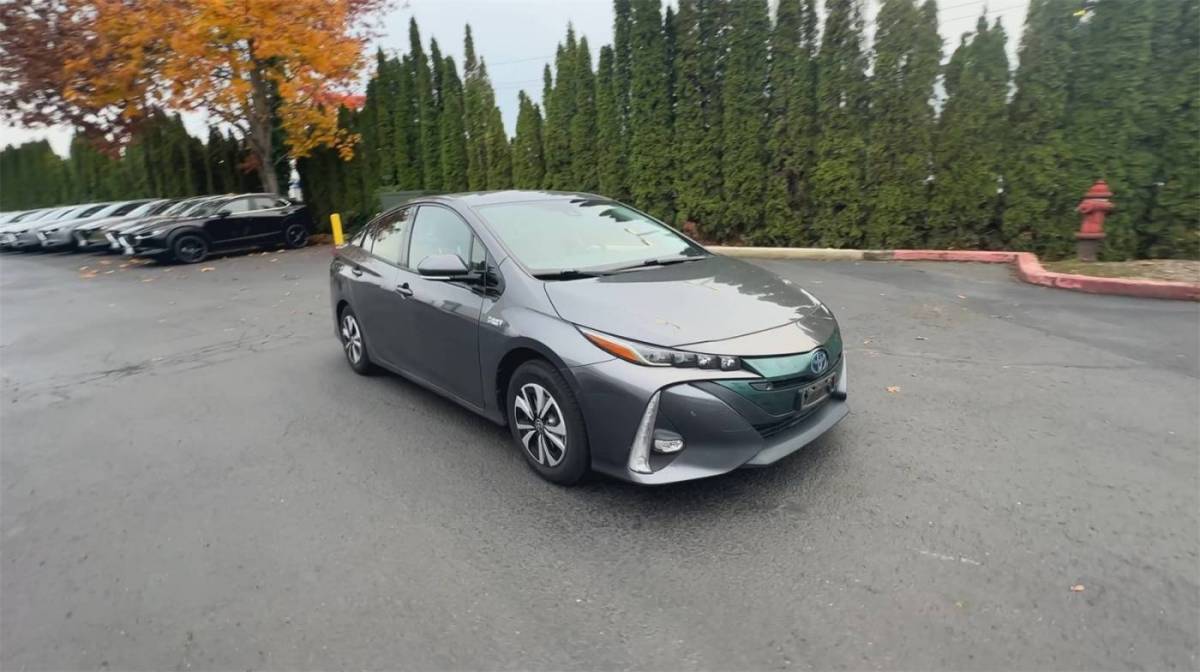 2018 Toyota Prius Prime JTDKARFP7J3071551