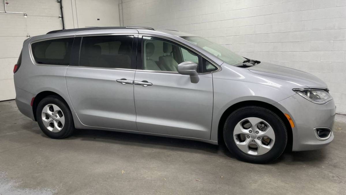 2018 Chrysler Pacifica Hybrid 2C4RC1H71JR278161