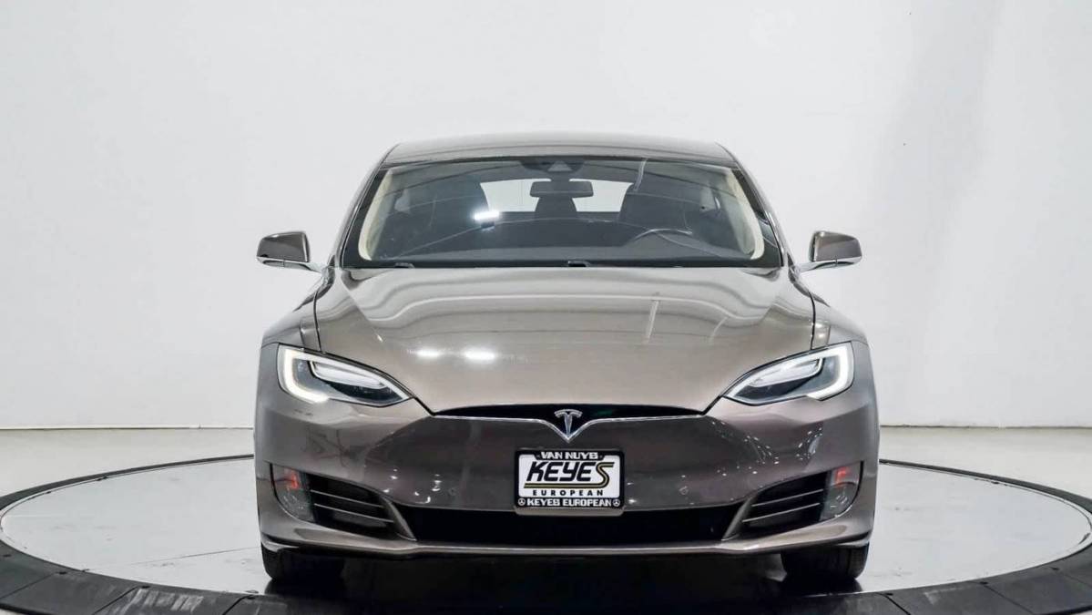 2016 Tesla Model S 5YJSA1E12GF157389