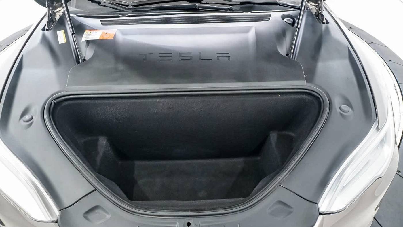 2016 Tesla Model S 5YJSA1E12GF157389