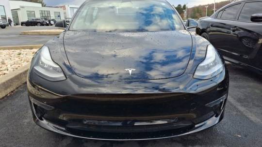 2019 Tesla Model 3 5YJ3E1EB8KF199902