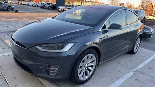 2017 Tesla Model X 5YJXCBE22HF044624