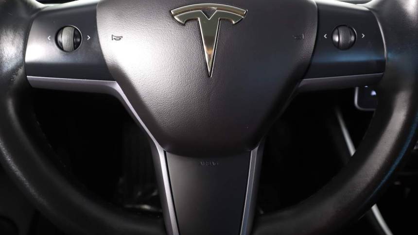 2018 Tesla Model 3 5YJ3E1EA8JF003432