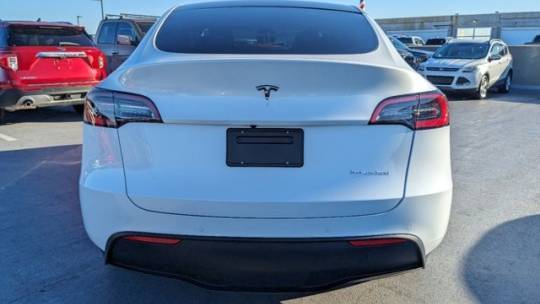 2021 Tesla Model Y 5YJYGDEE4MF193819