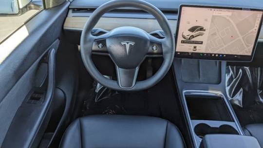 2021 Tesla Model Y 5YJYGDEE4MF193819