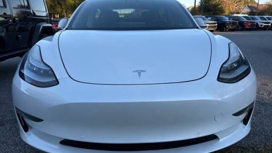 2019 Tesla Model 3 5YJ3E1EB9KF493261