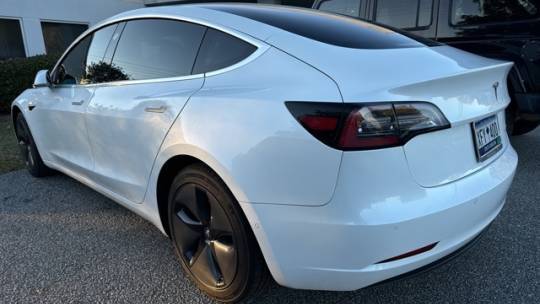 2019 Tesla Model 3 5YJ3E1EB9KF493261